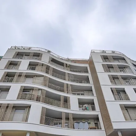 شقة Elegant 3 Bedrooms